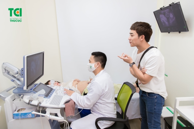 Có thai mấy tuần thì đi siêu âm được