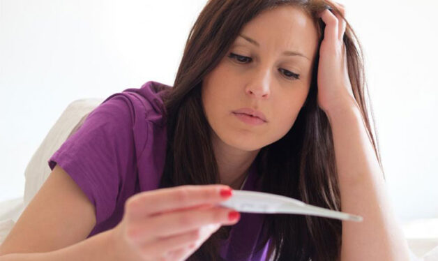 Kinh nguyệt không đều kéo dài có thể gây khó khăn cho việc thụ thai cho chị em phụ nữ