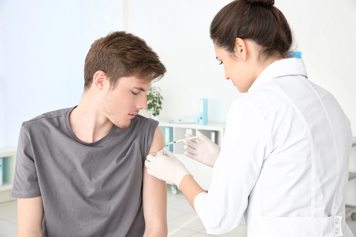 Nam giới cũng cần tiêm phòng HPV