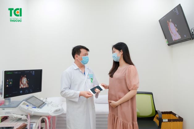 Mẹ nên lựa chọn theo dõi sức khỏe thai kỳ tại các cơ sở y tế chuyên khoa uy tín