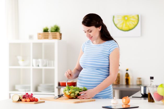 Xây dựng chế độ dinh dưỡng lành mạnh giúp mẹ bầu có một sức khỏe và hệ miễn dịch tốt trong thai kỳ