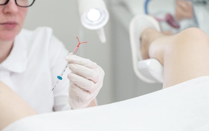 Đặt vòng tránh thai nên được thực hiện tại cơ sở uy tín có đội ngũ bác sĩ giỏi và trang thiết bị hiện đại
