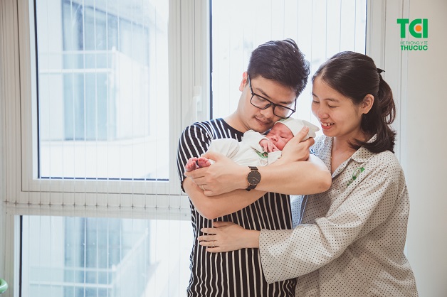 Một tháng sau sinh là đáp án cho câu hỏi "đẻ thường ở cữ bao lâu?"