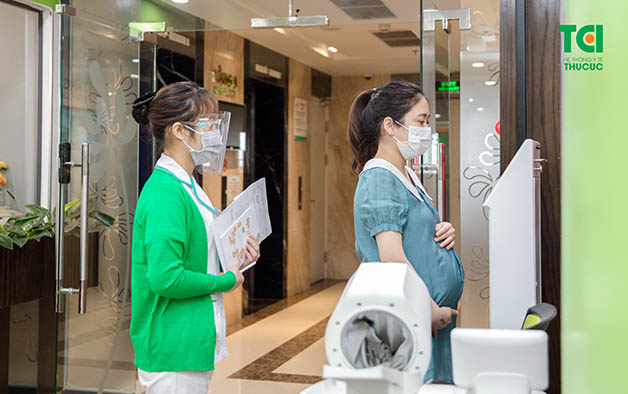Tuần thai này, cơ thể của thai phụ phải chịu nhiều áp lực, cân nặng tăng lên và đã bắt đầu nhận thấy những cơn gò chuyển dạ giả