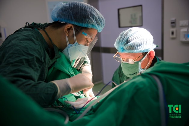 sau phẫu thuật chửa ngoài tử cung phải làm gì