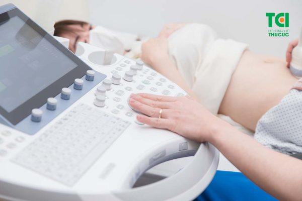 Siêu âm trong buổi khám phụ khoa giúp đánh giá được tình trạng tử cung, vòi trứng, buồn trứng của người phụ nữ