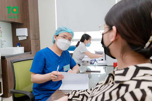 Sản phụ đẻ thường kiêng quan hệ bao lâu? Bác sĩ Sản khoa cho biết các mẹ chỉ có thể quan hệ tình dục sau khi hết sản dịch