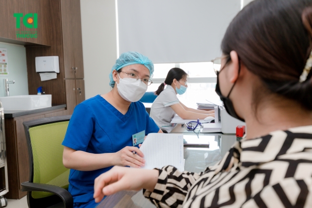 Đẻ mổ sau bao lâu được quan hệ - mẹ nên hỏi ý kiến bác sĩ