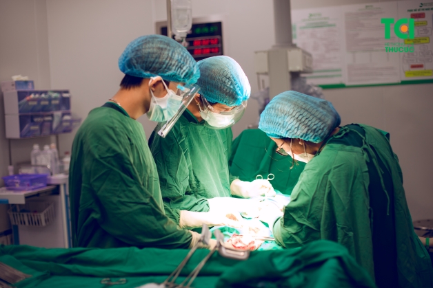Đau đầu là phản ứng phổ biến nhất trong số các tác dụng phụ của gây tê tủy sống khi sinh mổ
