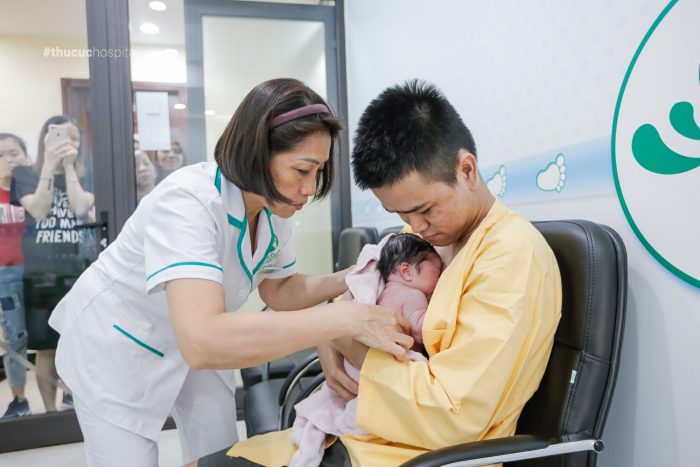 Tại Phòng khám Đa khoa Hưng Thịnh quá trình da kề da được thực hiện theo đúng quy trình của Bộ Y tế