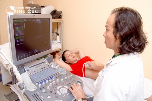 Bên cạnh xét nghiệm máu chị em cần phải thực hiện siêu âm để nắm được tình trạng sức khỏe