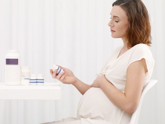 Các mẹ bầu tuyệt đối không được tùy tiện sử dụng những loại thuốc để điều trị ngứa âm hộ