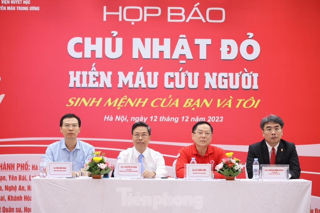 Cần hơn 100.000 đơn vị máu trong dịp Tết - 1 Cần hơn 100.000 đơn vị máu trong dịp Tết - 1