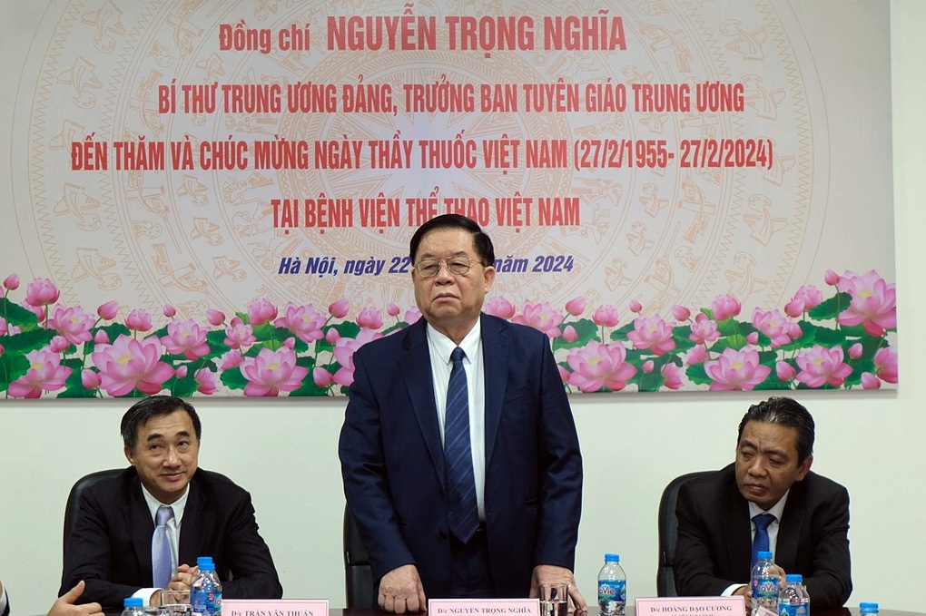 Quan điểm lương y như từ mẫu như sợi chỉ đỏ soi đường cho ngành y tế - 1