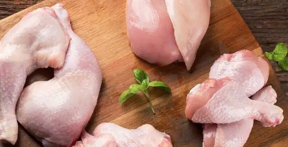 Thịt gà có nhiều cholesterol không?