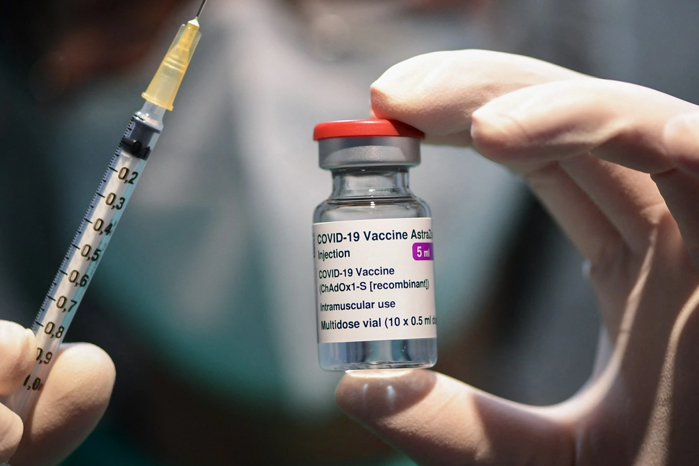 AstraZeneca thu hồi vaccine Covid-19 trên toàn cầu - 1