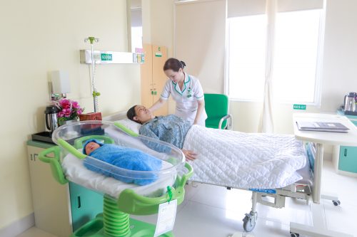 BV Đa khoa Hưng Thịnh cung cấp đầy đủ dịch vụ tiện ích cho mẹ sau sinh